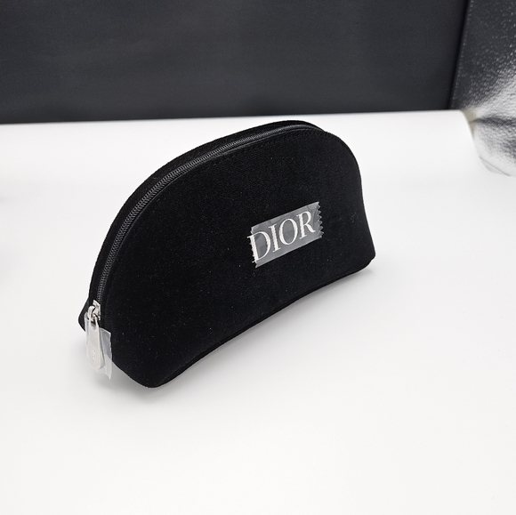 Brand new Dior black pouch from Dior Beauty - Picture 11 of 13